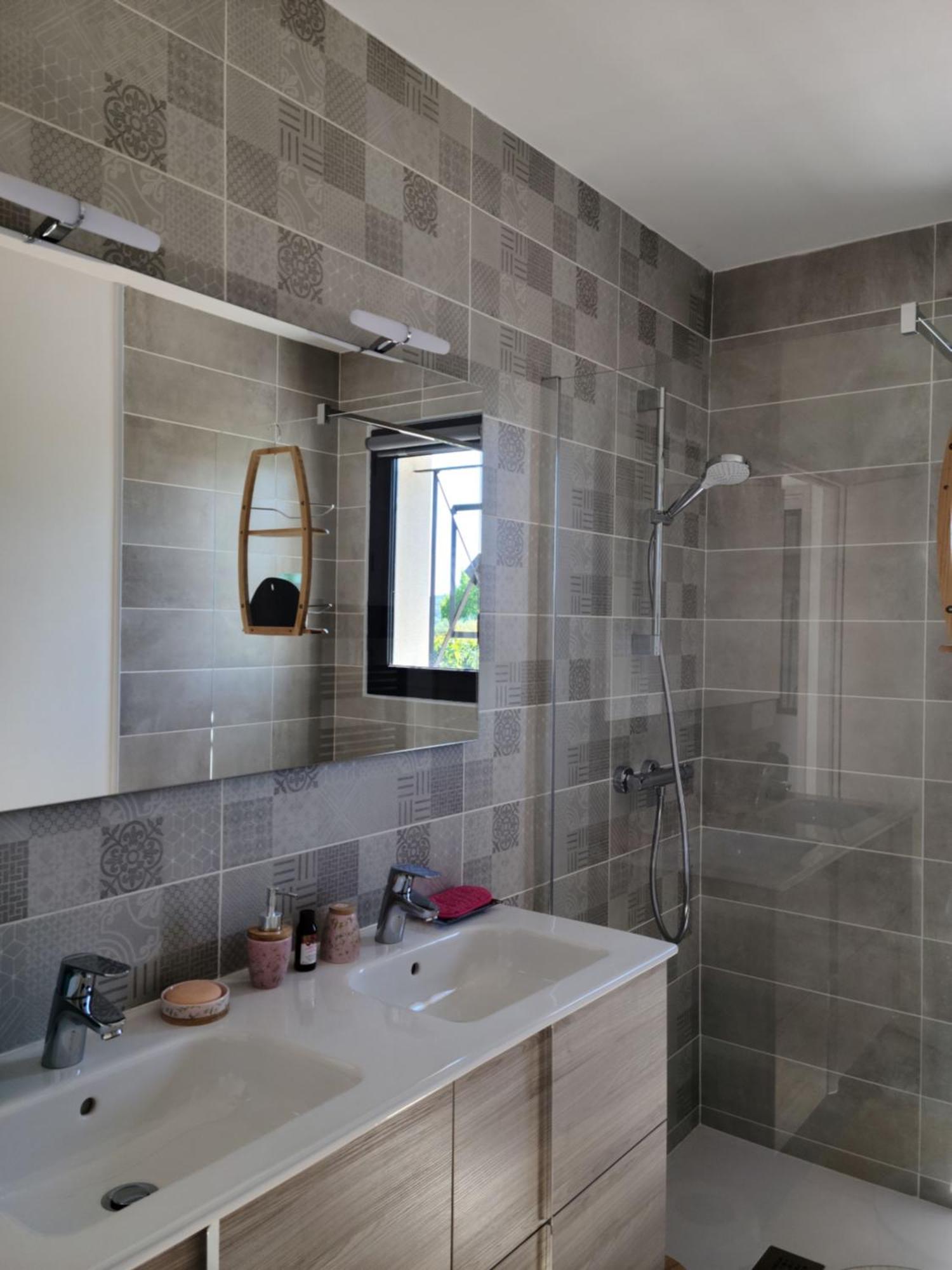 Les Papillons D'Uzes Bed & Breakfast Saint-Laurent-la-Vernède Екстериор снимка