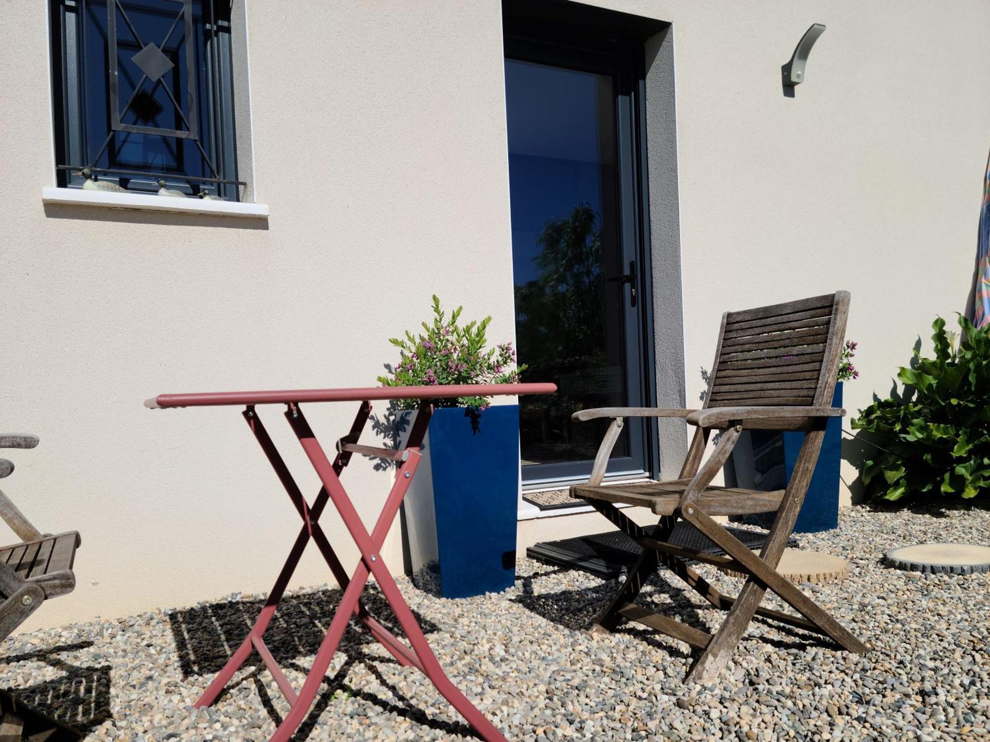 Les Papillons D'Uzes Bed & Breakfast Saint-Laurent-la-Vernède Екстериор снимка