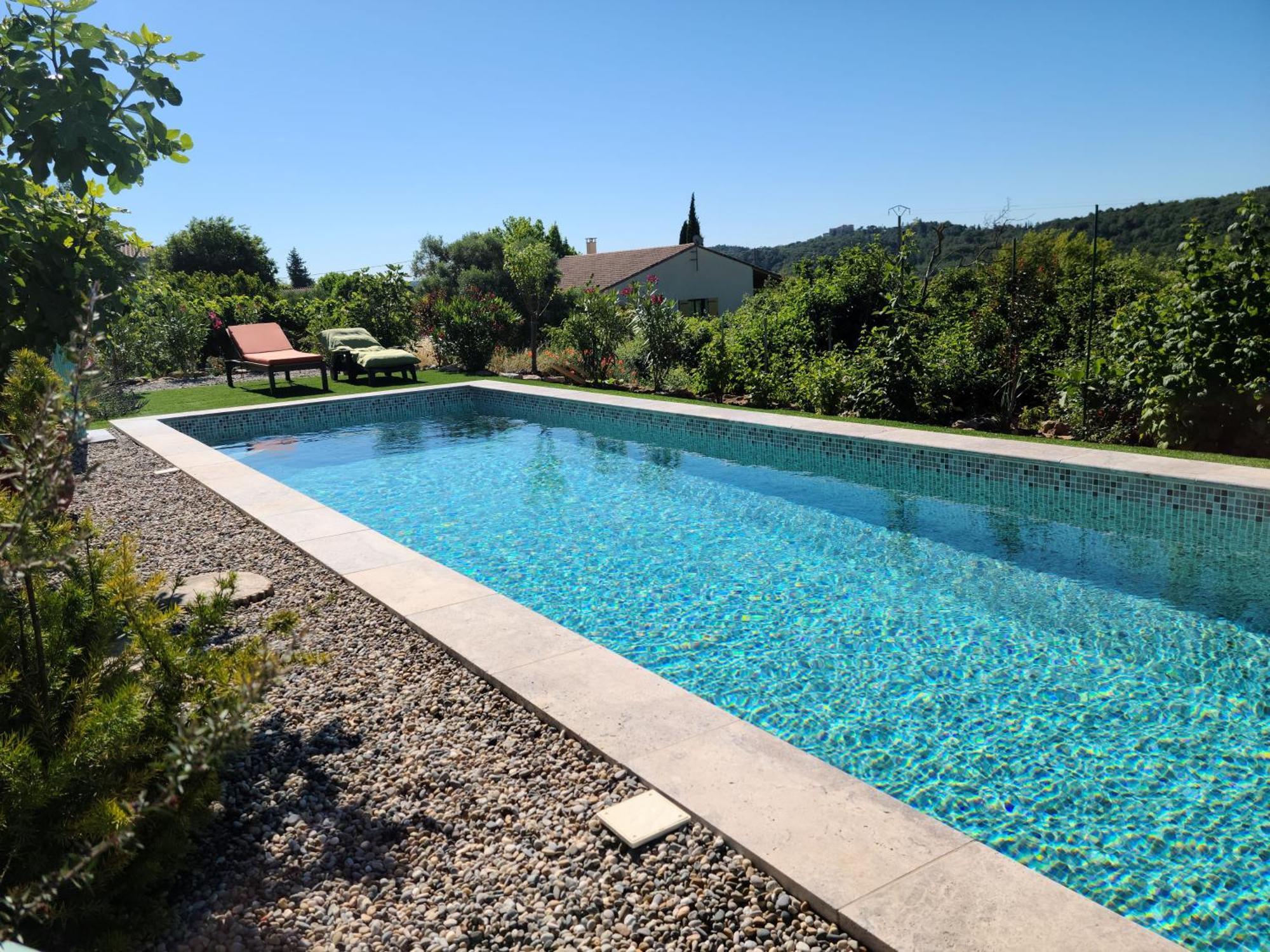 Les Papillons D'Uzes Bed & Breakfast Saint-Laurent-la-Vernède Екстериор снимка